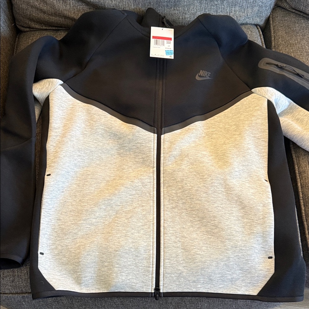 Nike Black and Gray Full-Zip Jacket